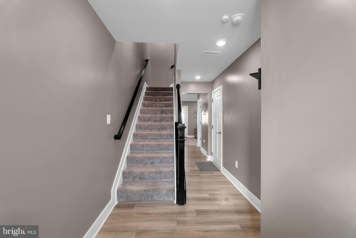 7712 Red Moon Way photo 4