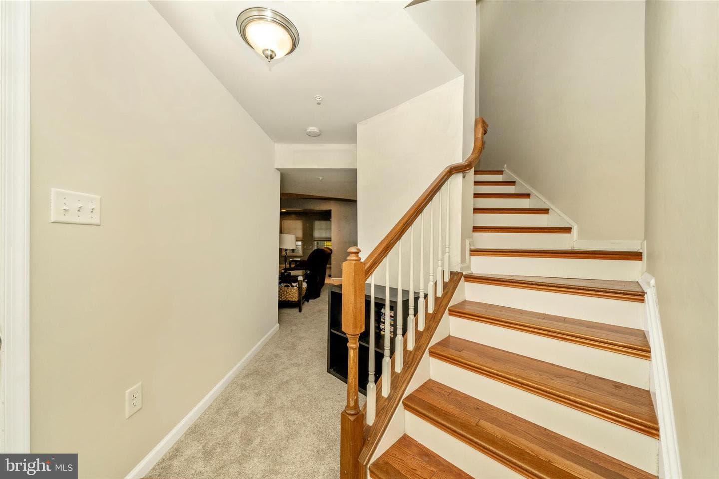 919 Hopkins Corner photo 3