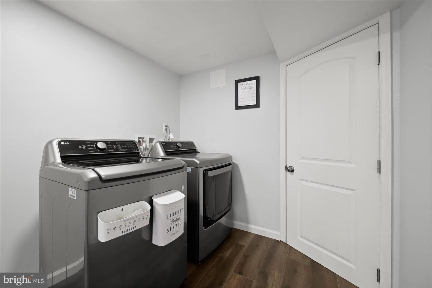 413 Elm Avenue photo 34