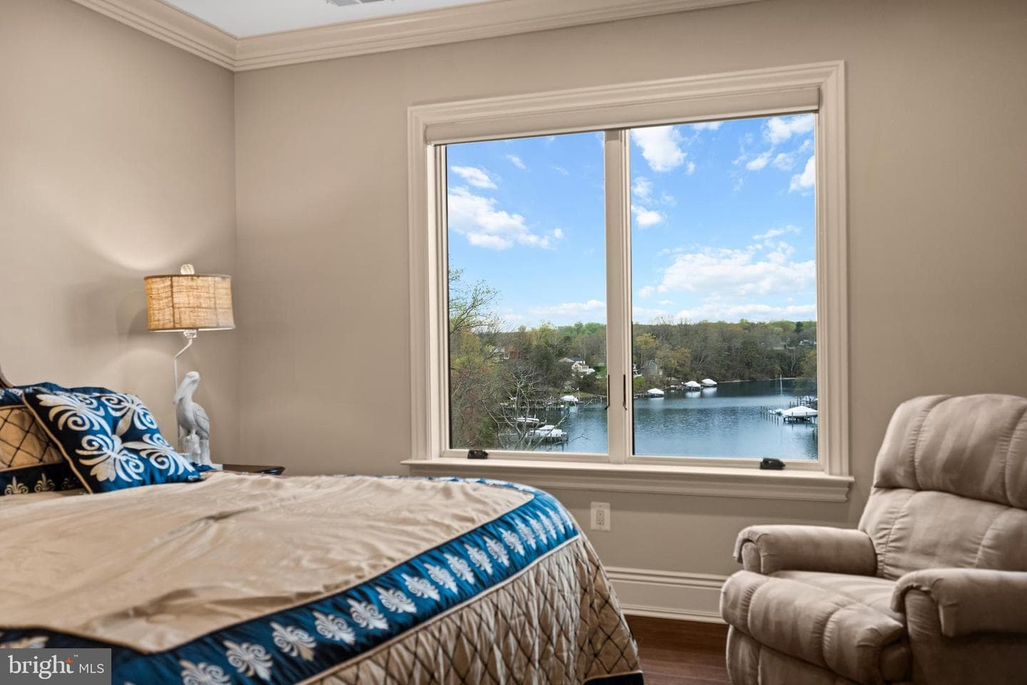 423 Benfield Road photo 22