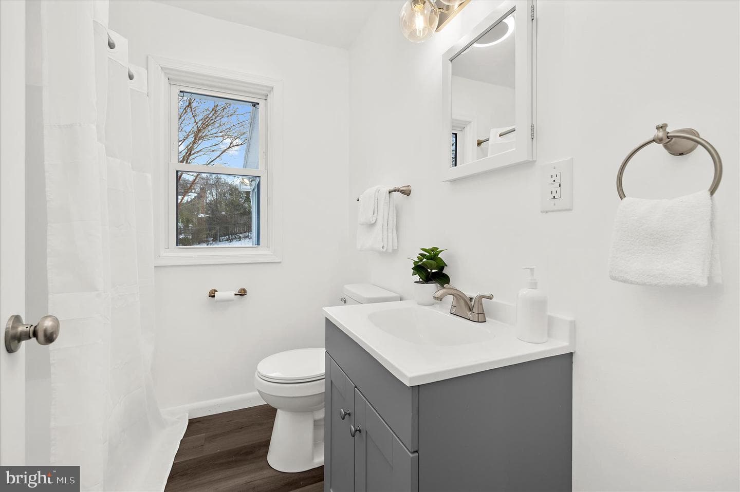 405 Rugby Avenue photo 22