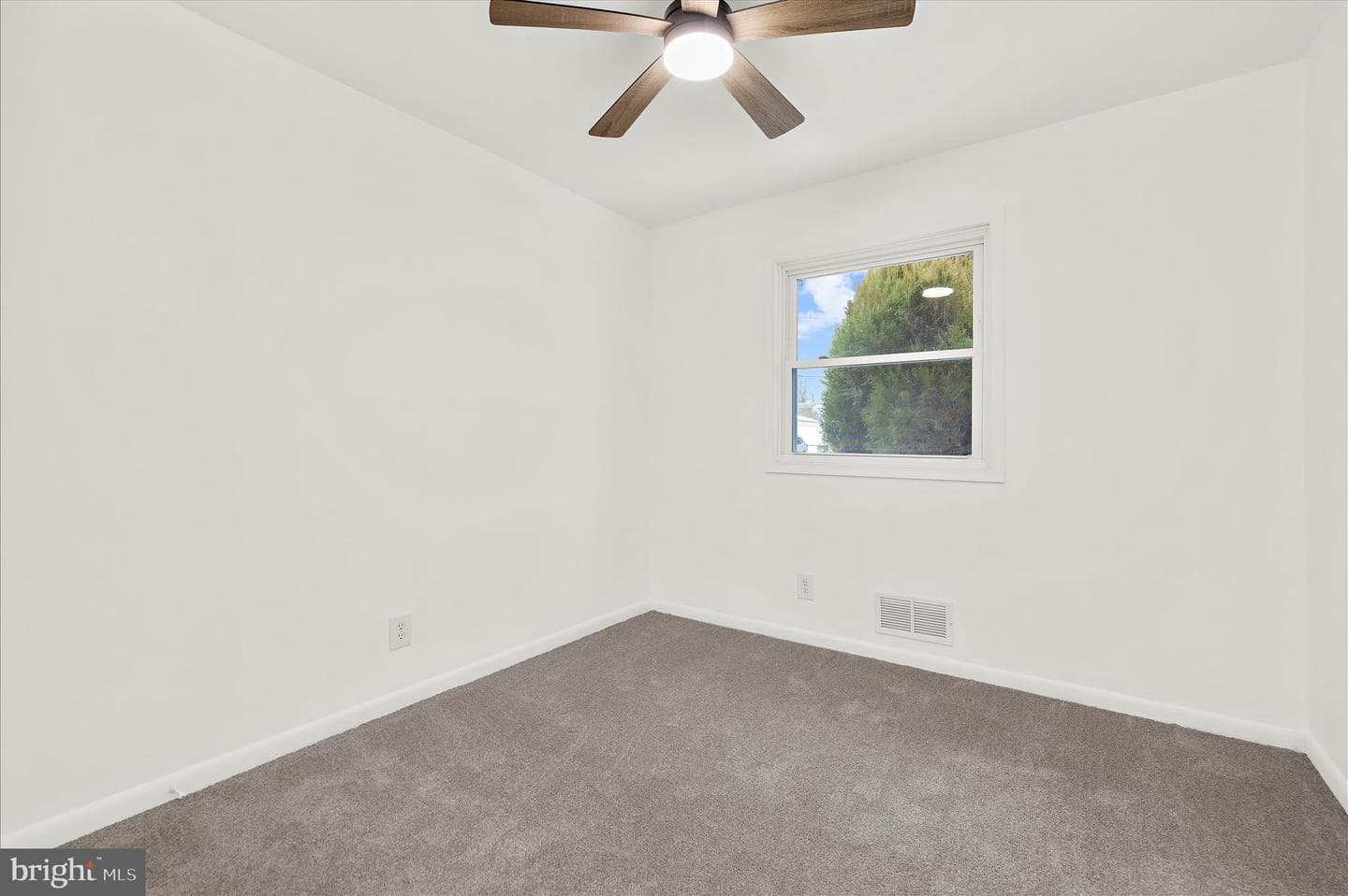 405 Rugby Avenue photo 24