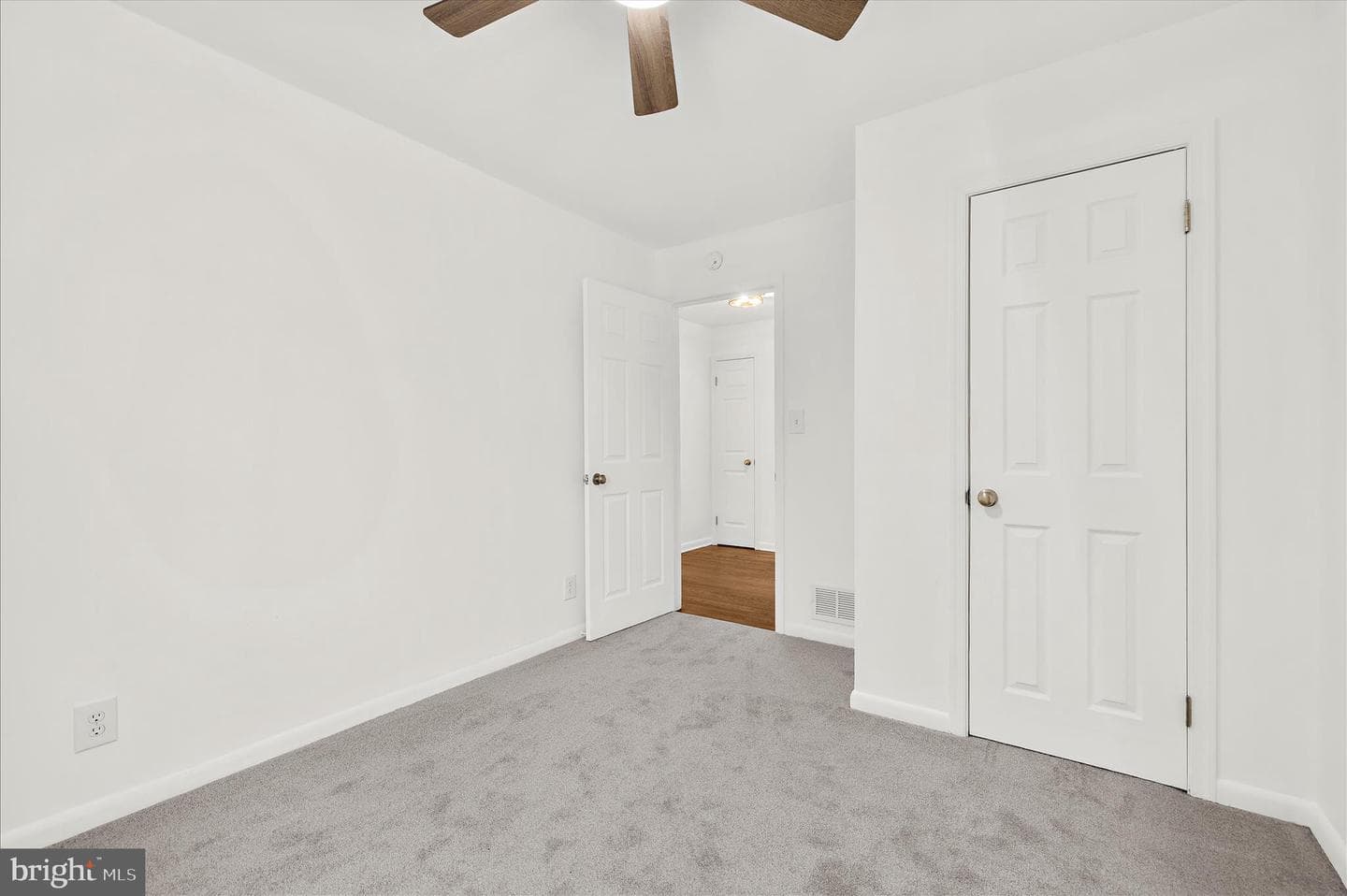 405 Rugby Avenue photo 26