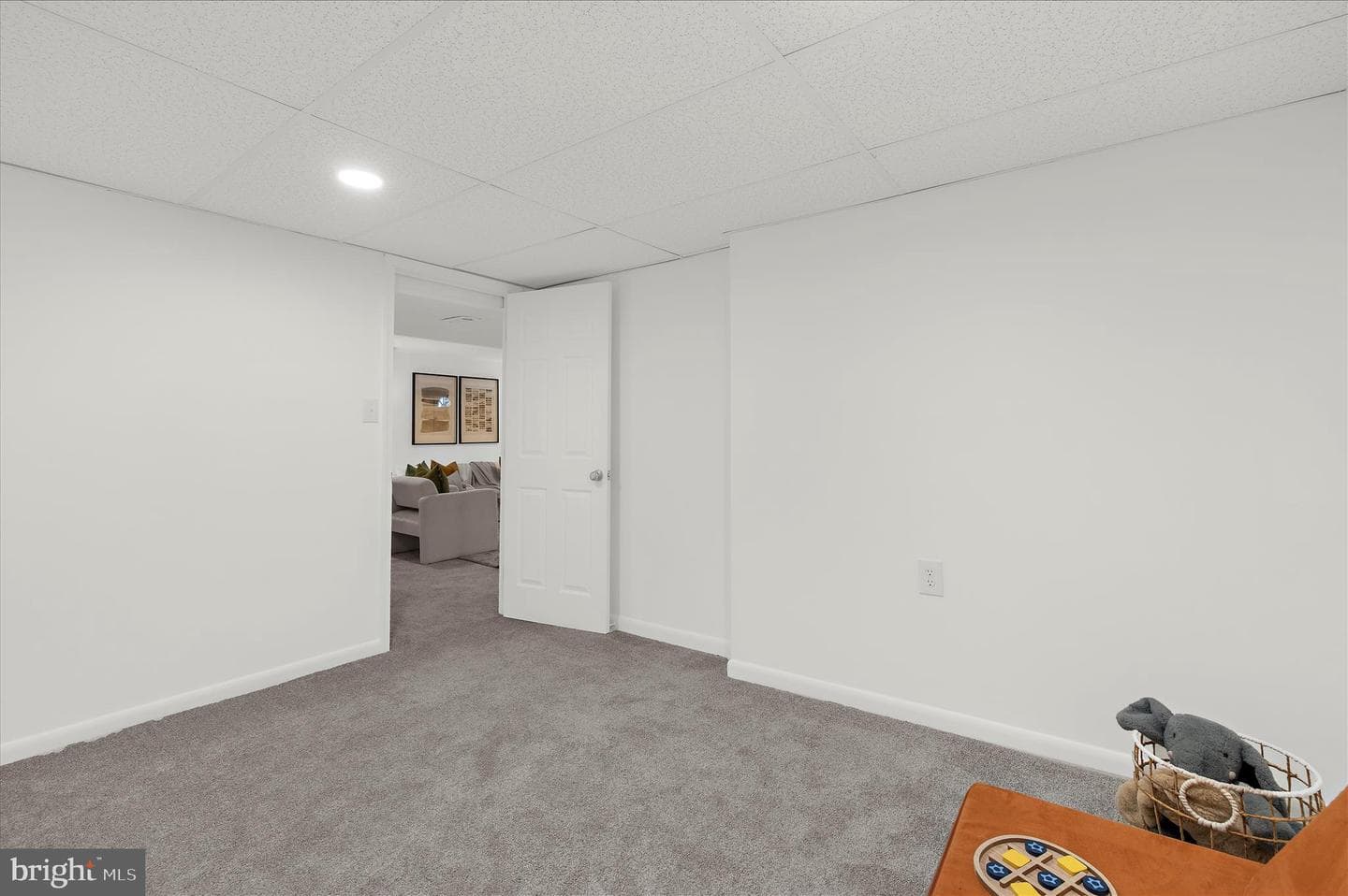 405 Rugby Avenue photo 38