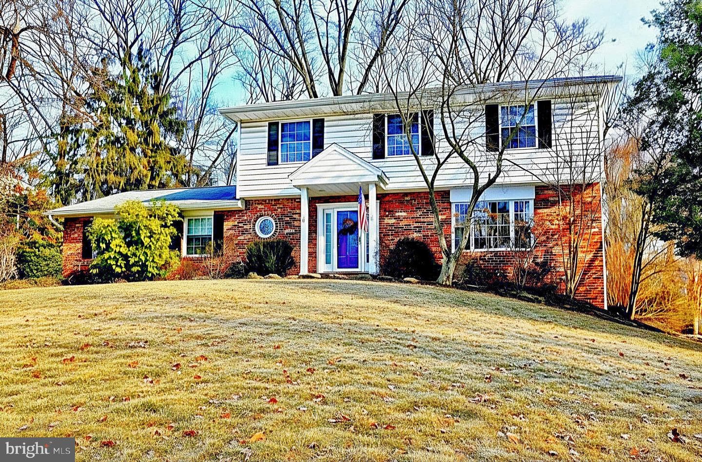 439 Lakeland Road N