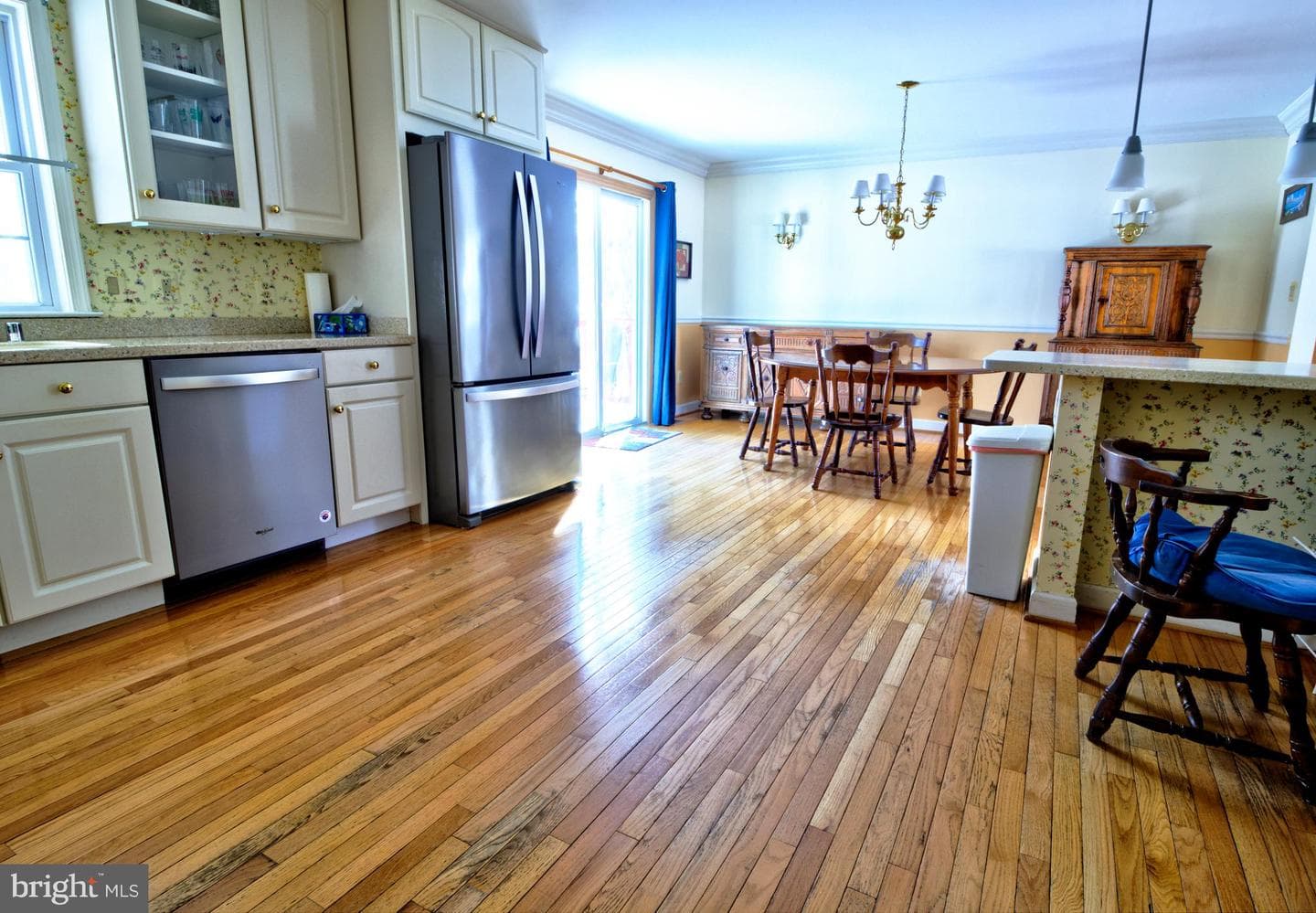 439 Lakeland Road N photo 18