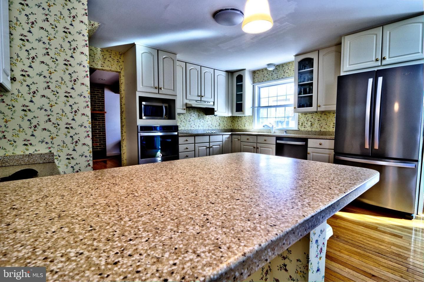 439 Lakeland Road N photo 19