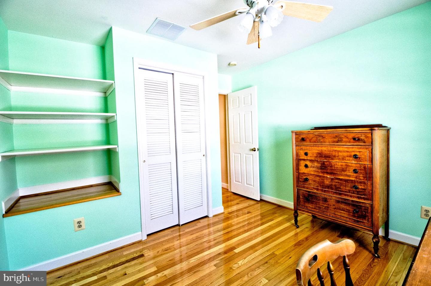 439 Lakeland Road N photo 28
