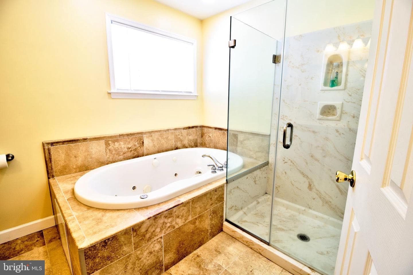 439 Lakeland Road N photo 36