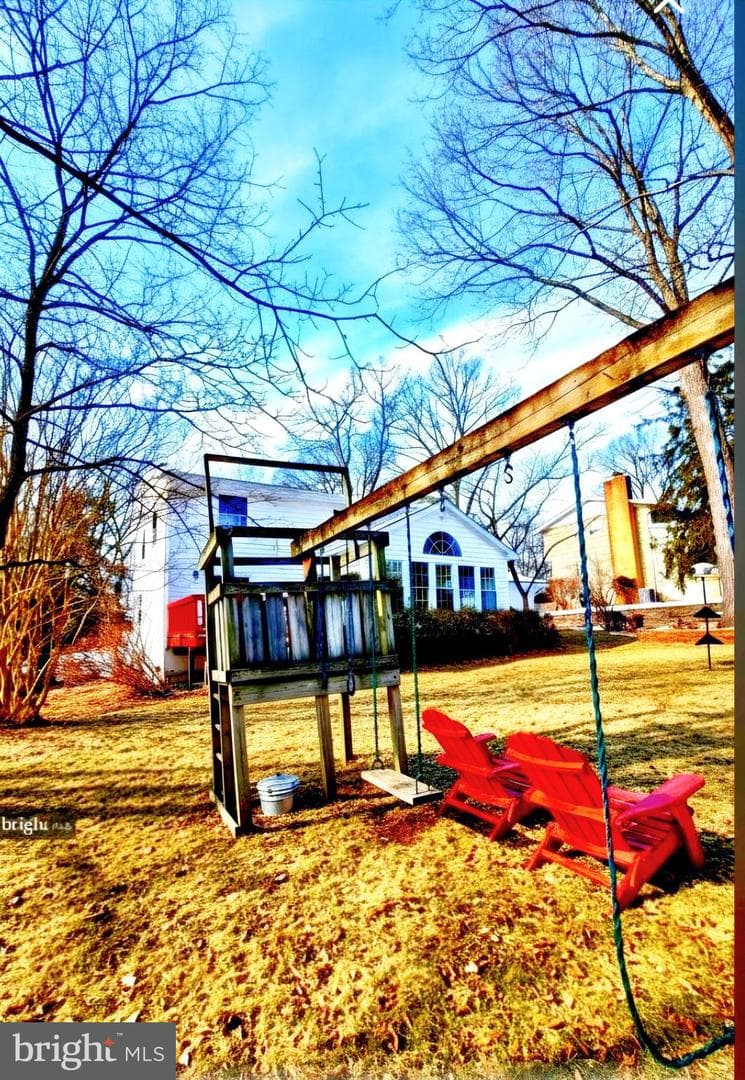 439 Lakeland Road N photo 5
