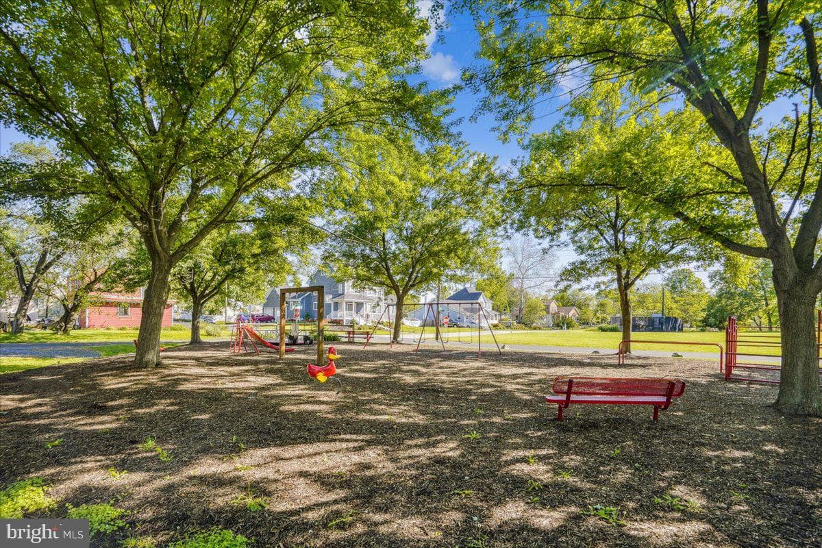 1622 Grange Road photo 37