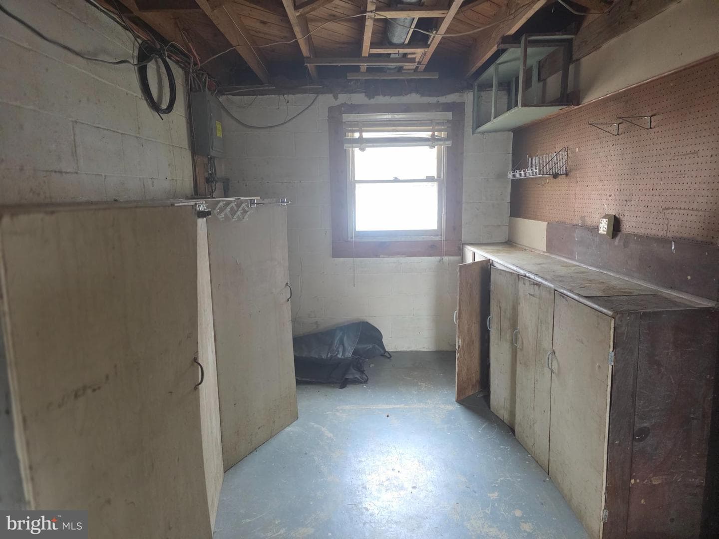 391 Hilltop Lane photo 32