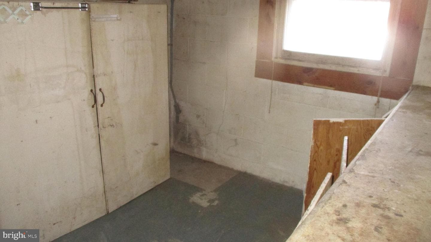 391 Hilltop Lane photo 34