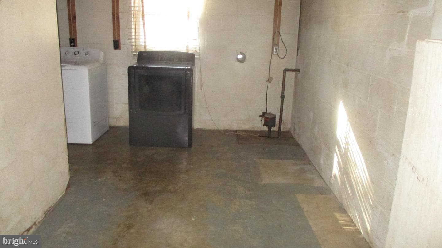 391 Hilltop Lane photo 35