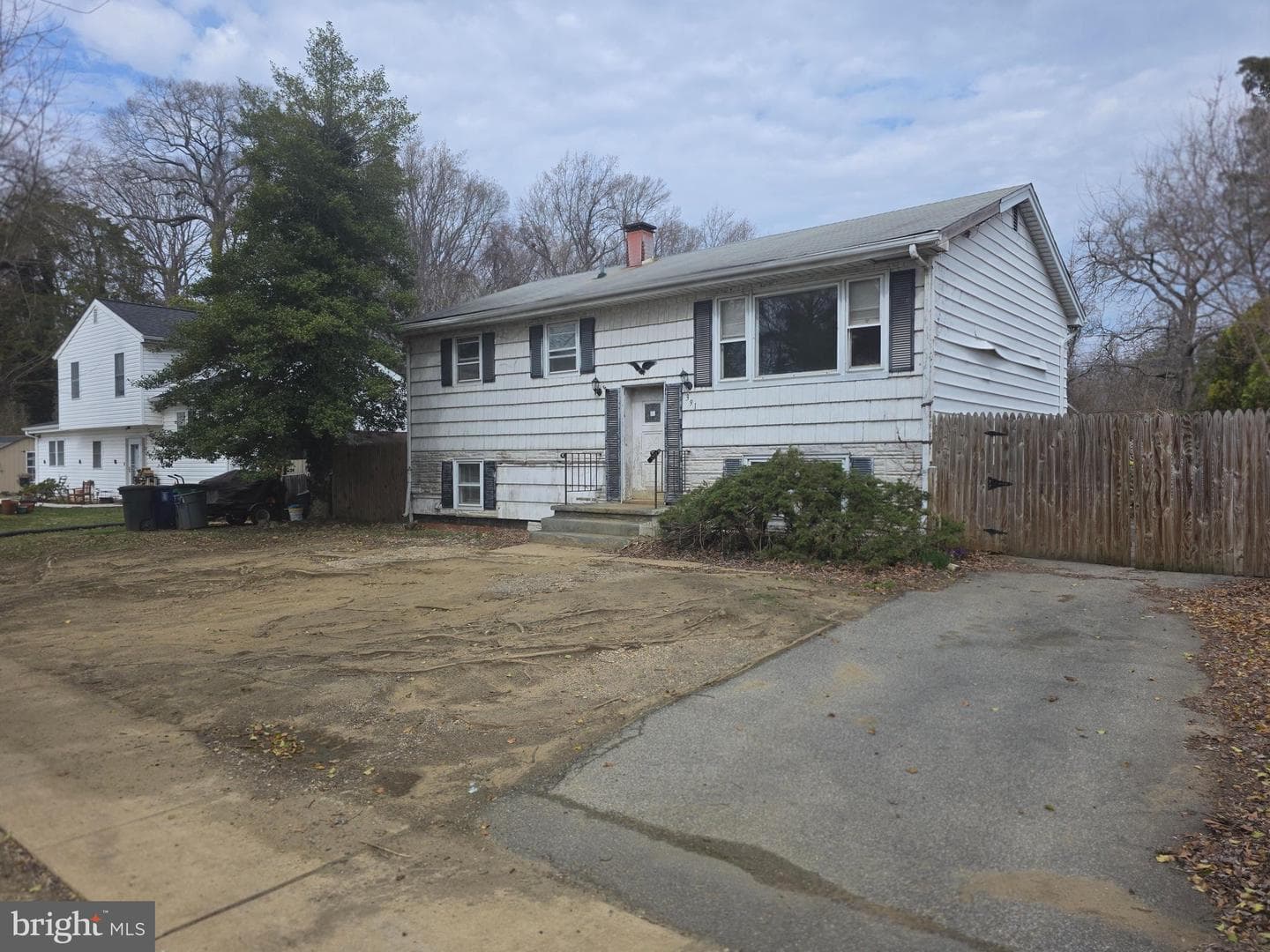 391 Hilltop Lane photo 4