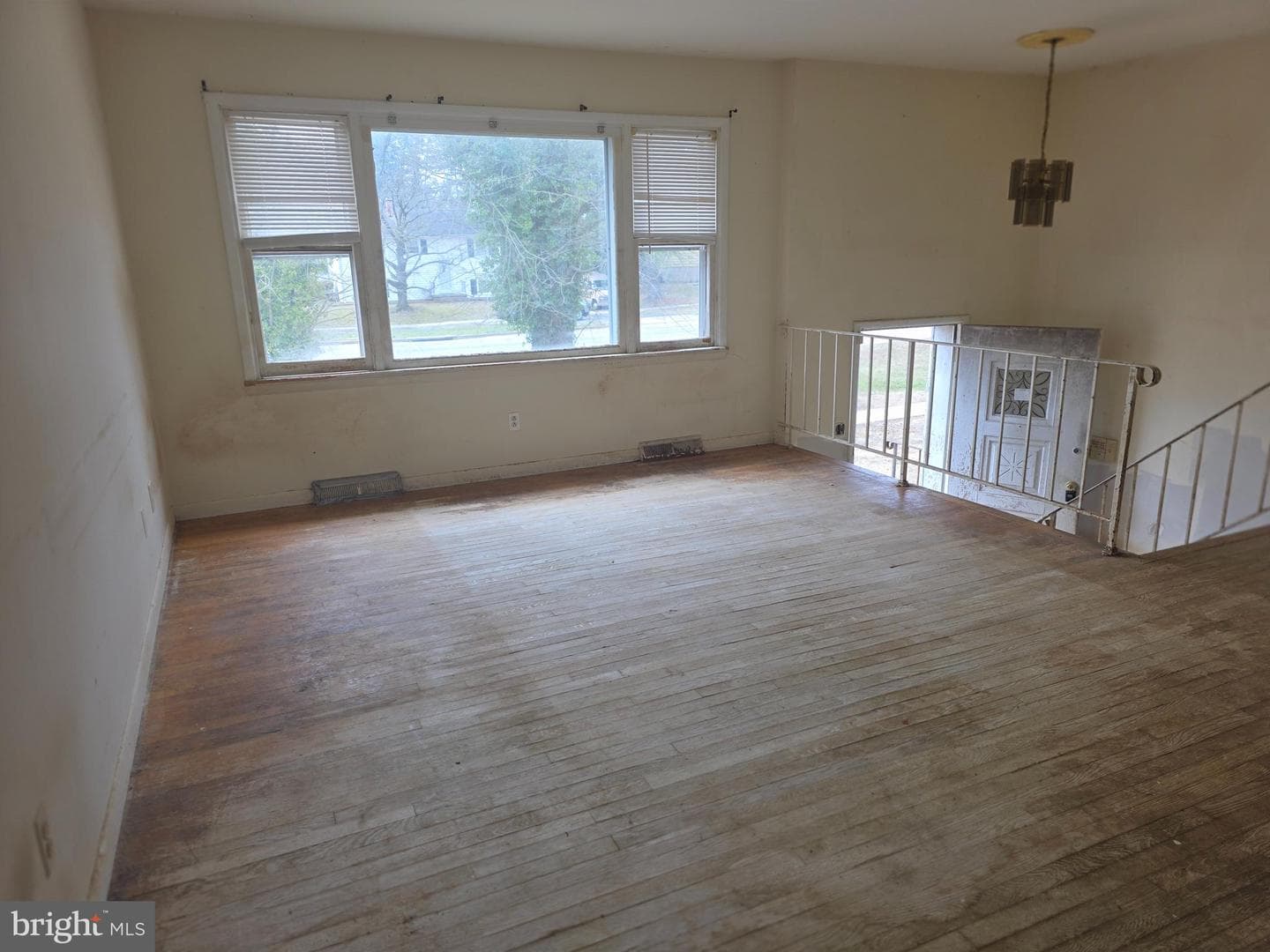 391 Hilltop Lane photo 9