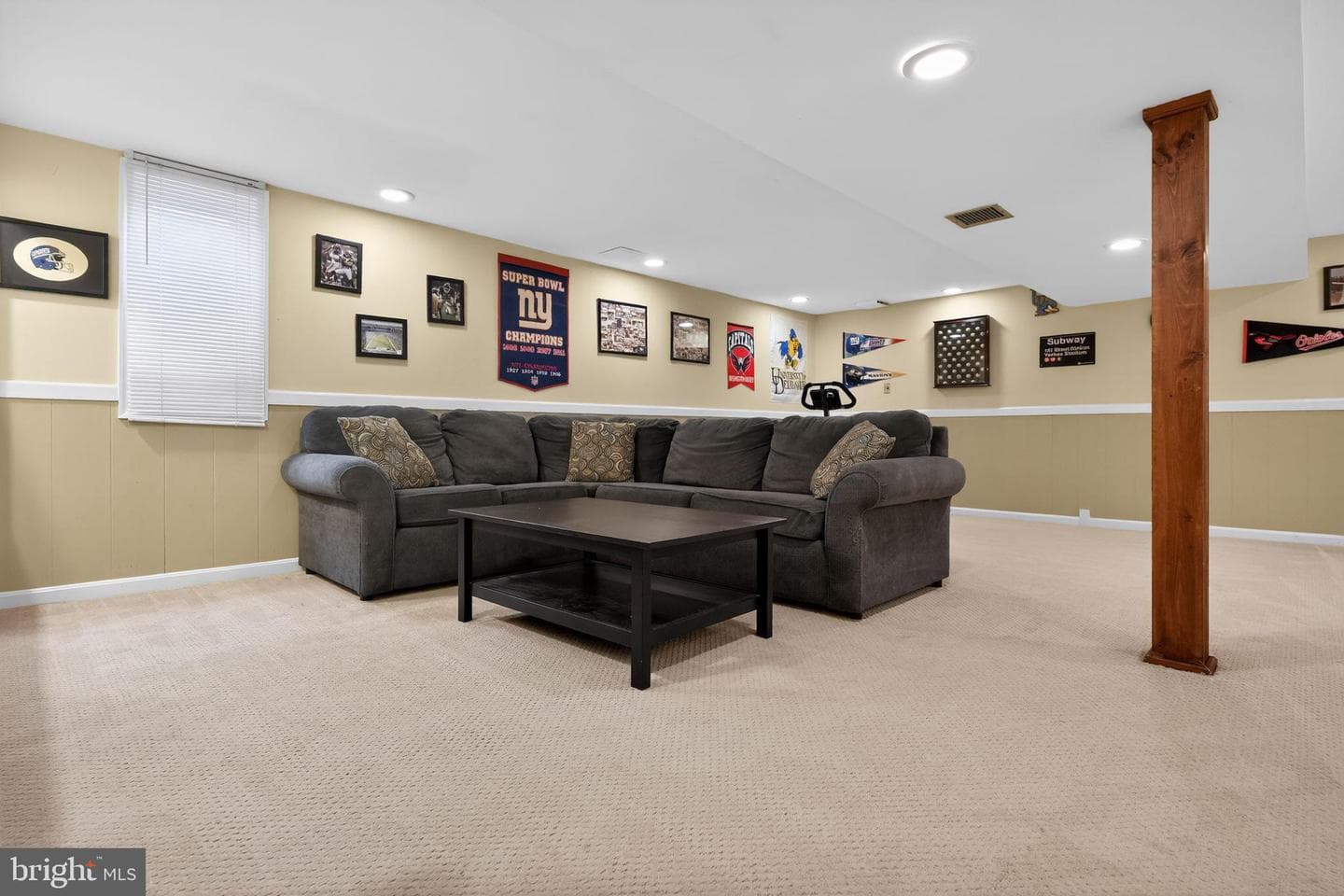 1860 Yeoman Court photo 42
