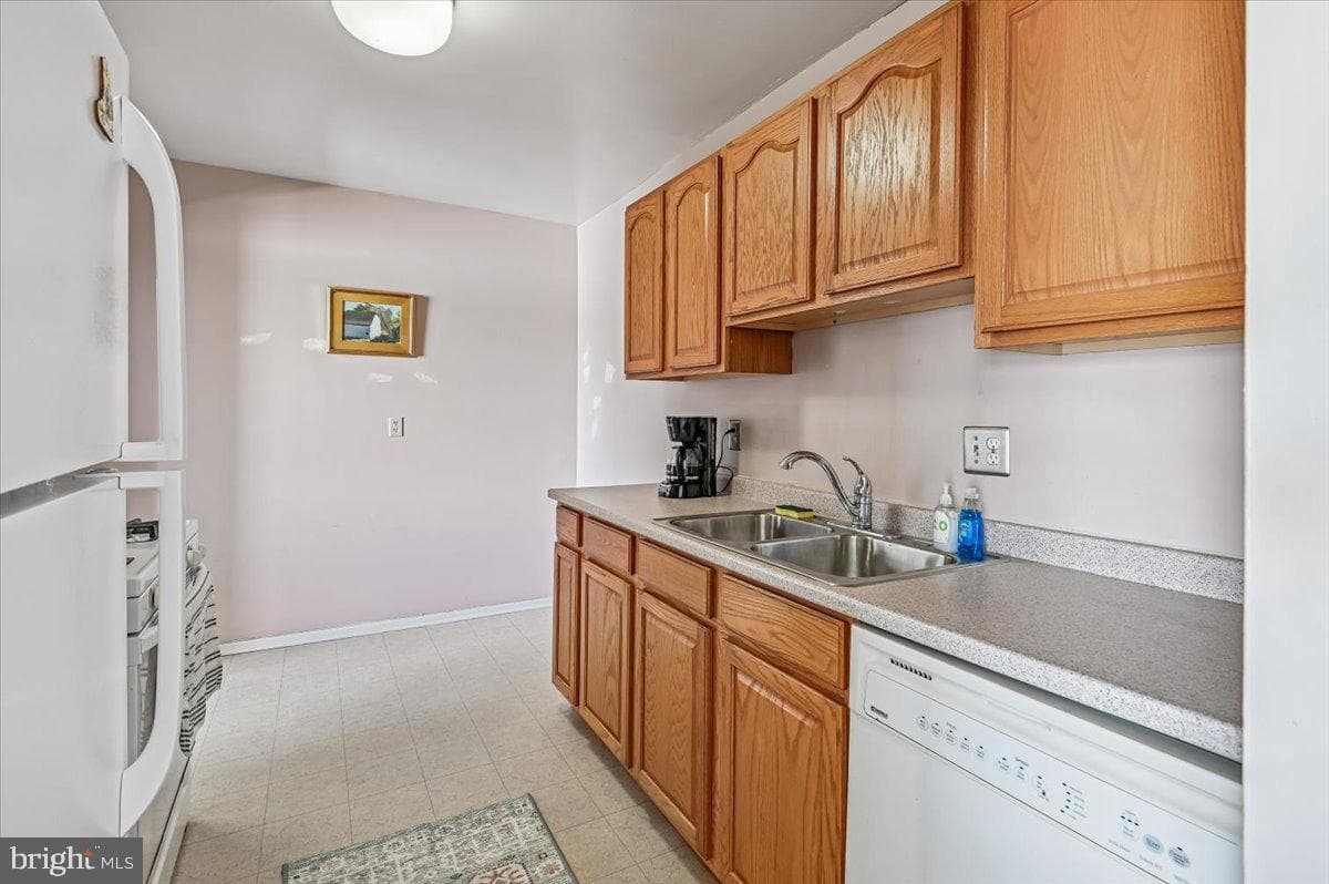 355 Gatewater Court #f photo 16