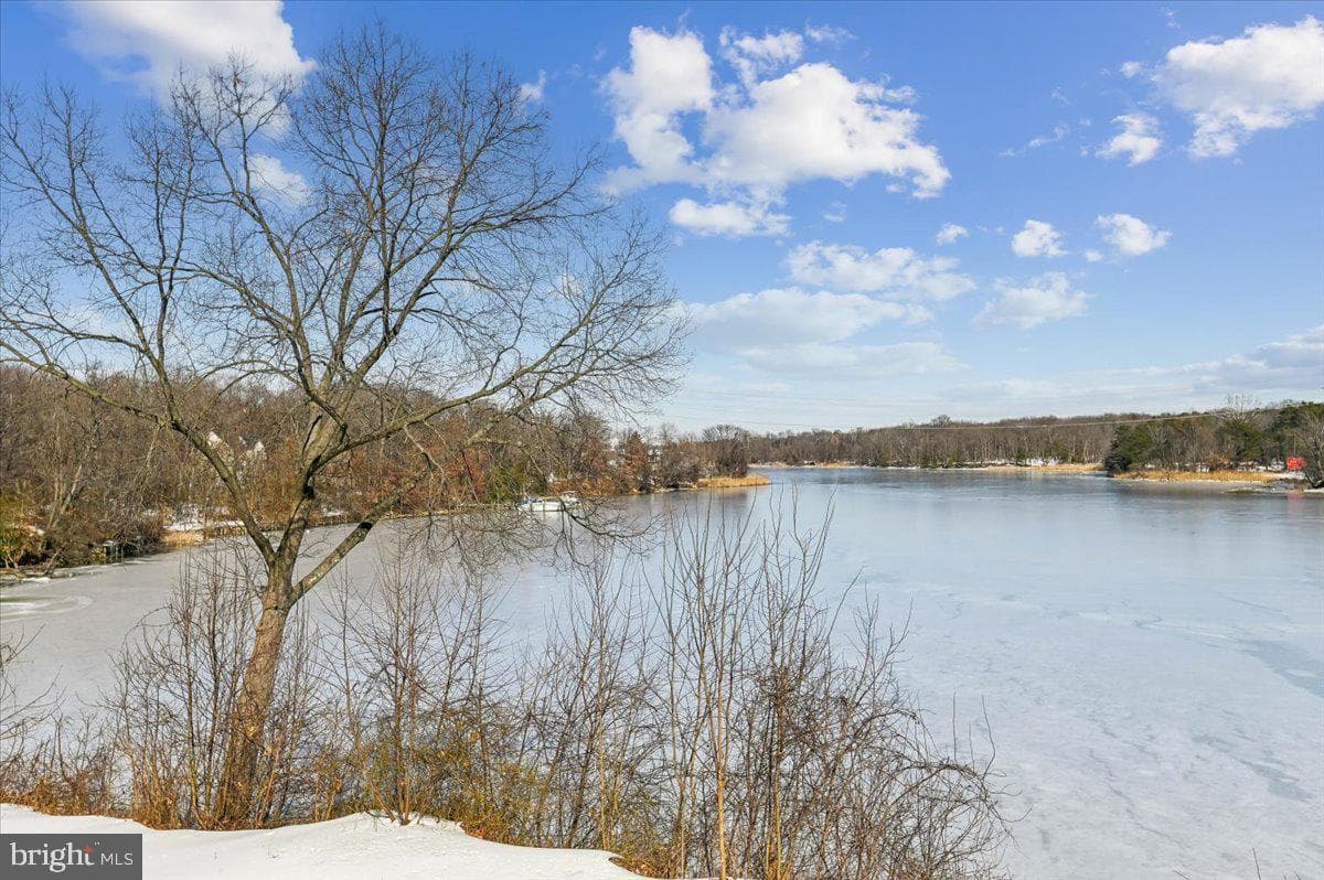 355 Gatewater Court #f photo 2