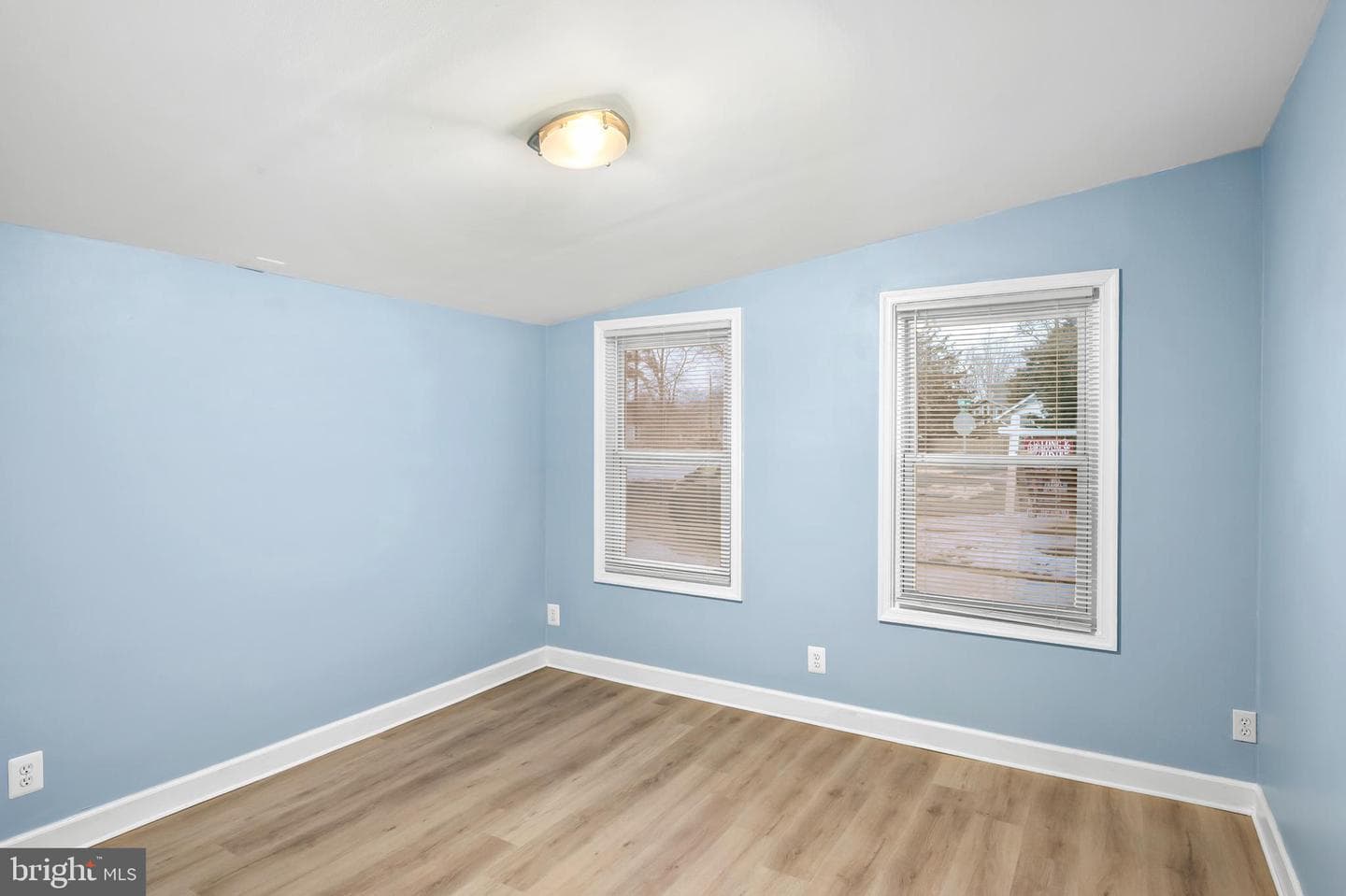 1199 Oak Avenue photo 19