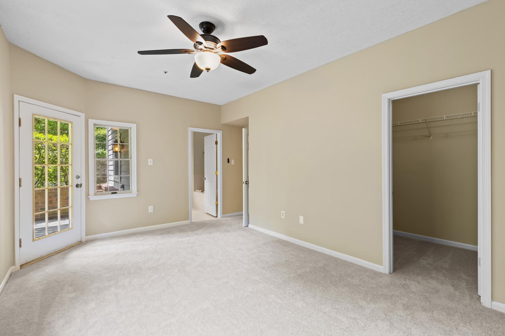 2702 Summerview Way #103 photo 8