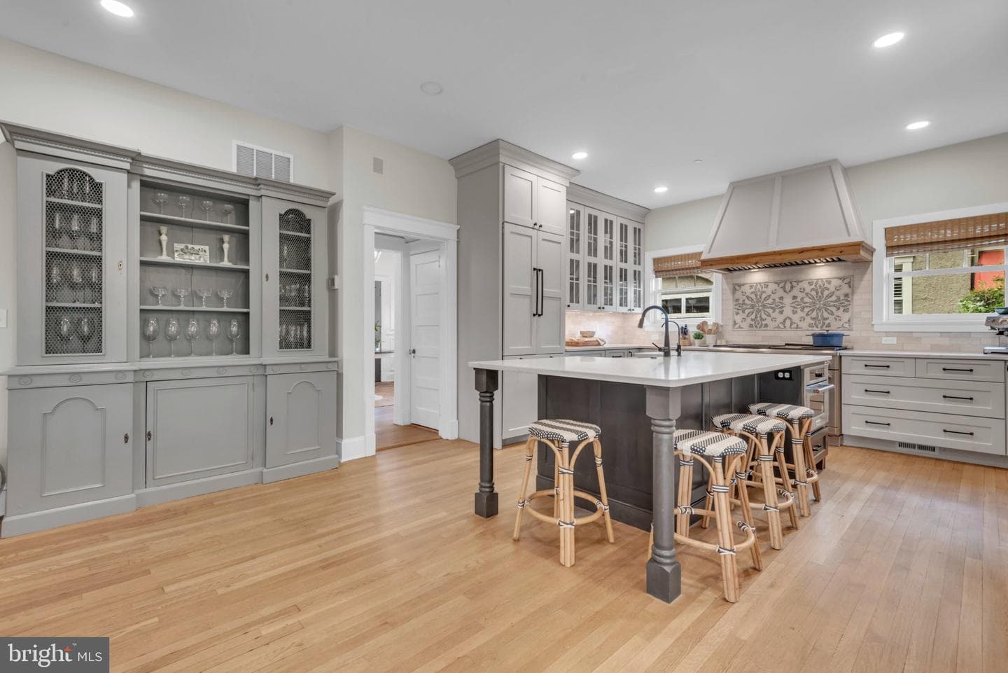 4 Southgate Avenue photo 40