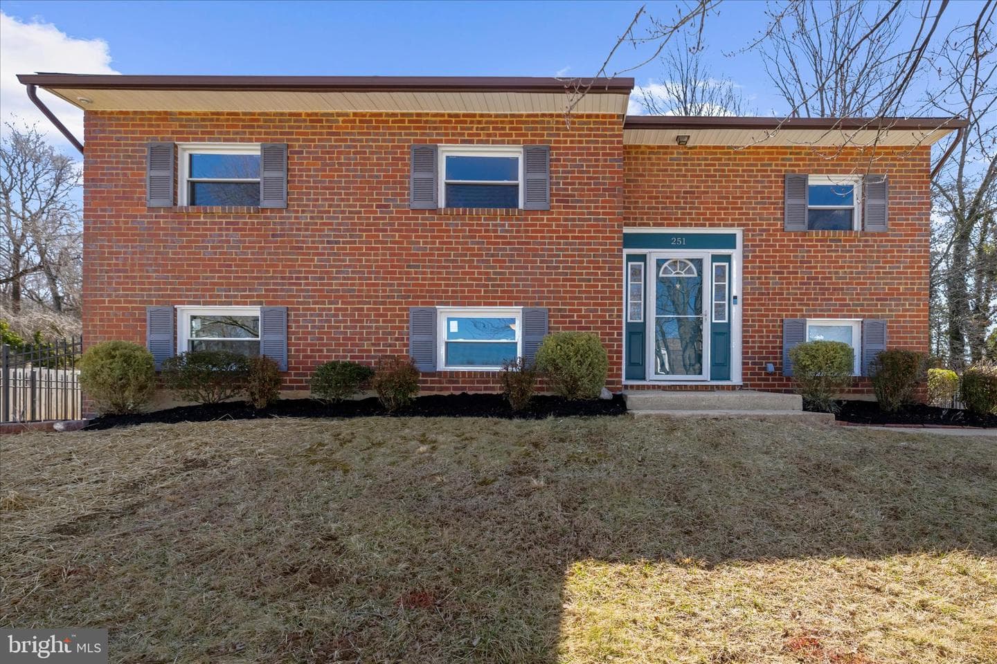 251 Scotts Manor Drive photo 2