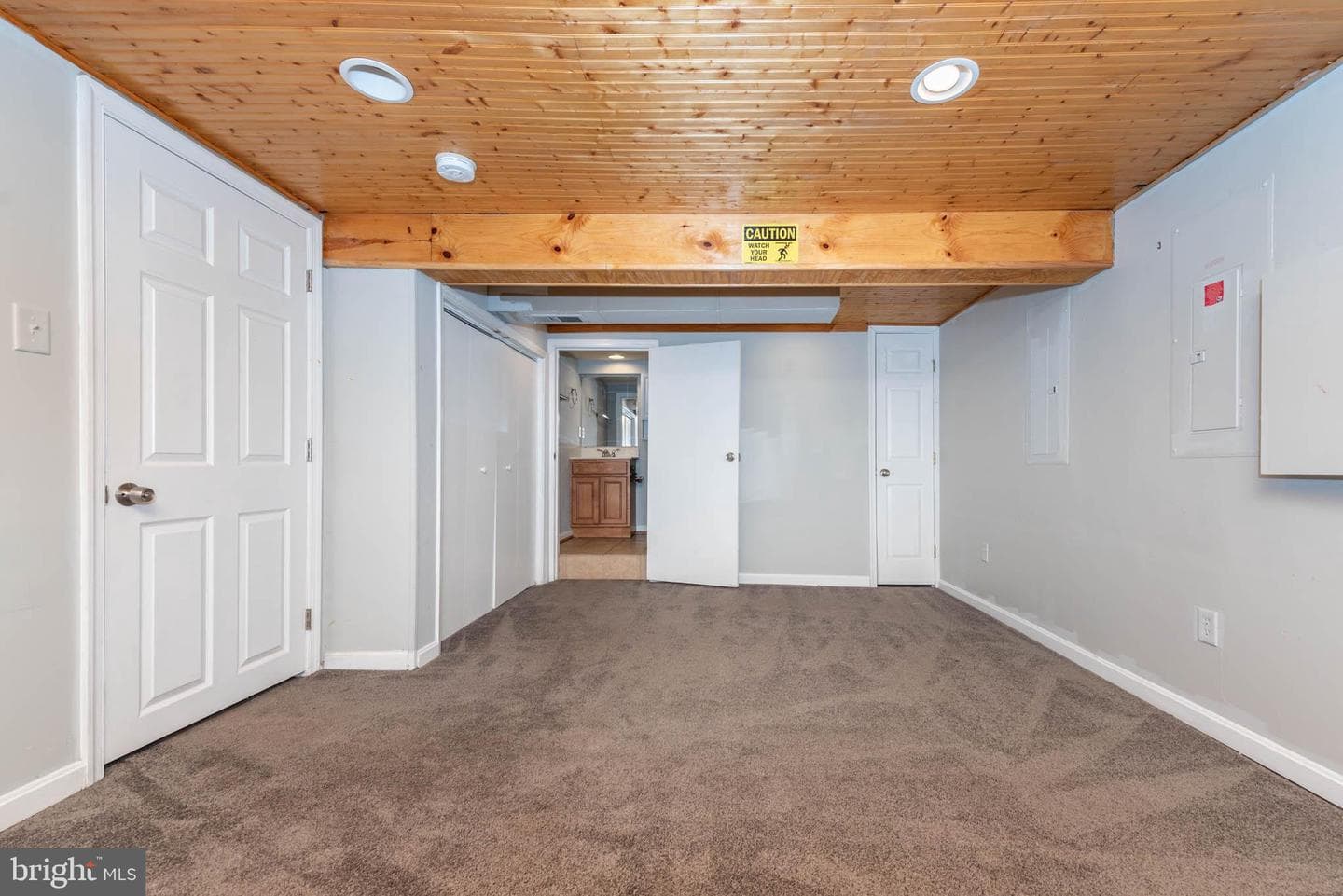 398 Washington Avenue photo 29