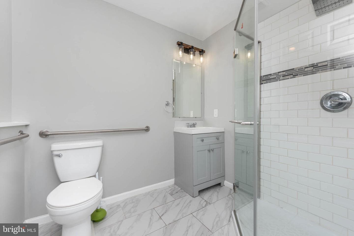 398 Washington Avenue photo 37