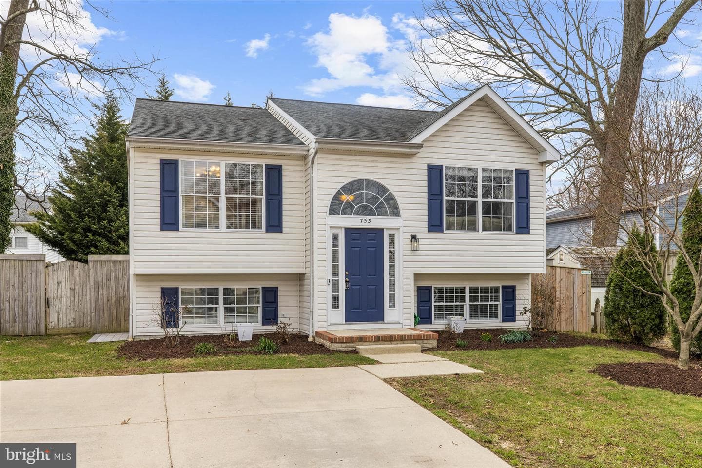 753 210th Street photo 4