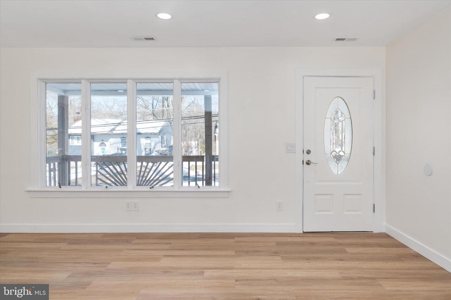 1123 Oak View Drive photo 4