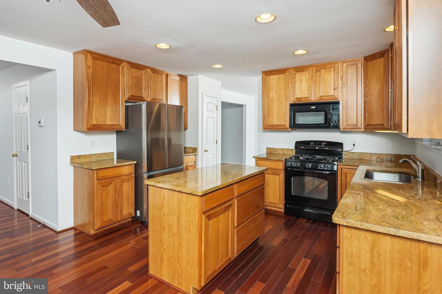 4951 Dogwood Street photo 10