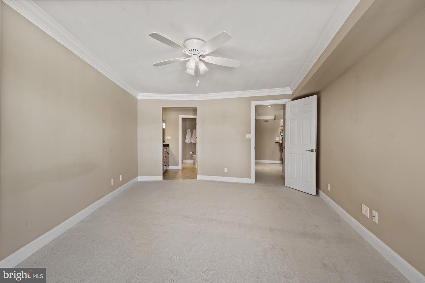 7022 Channel Village Court #101 photo 17