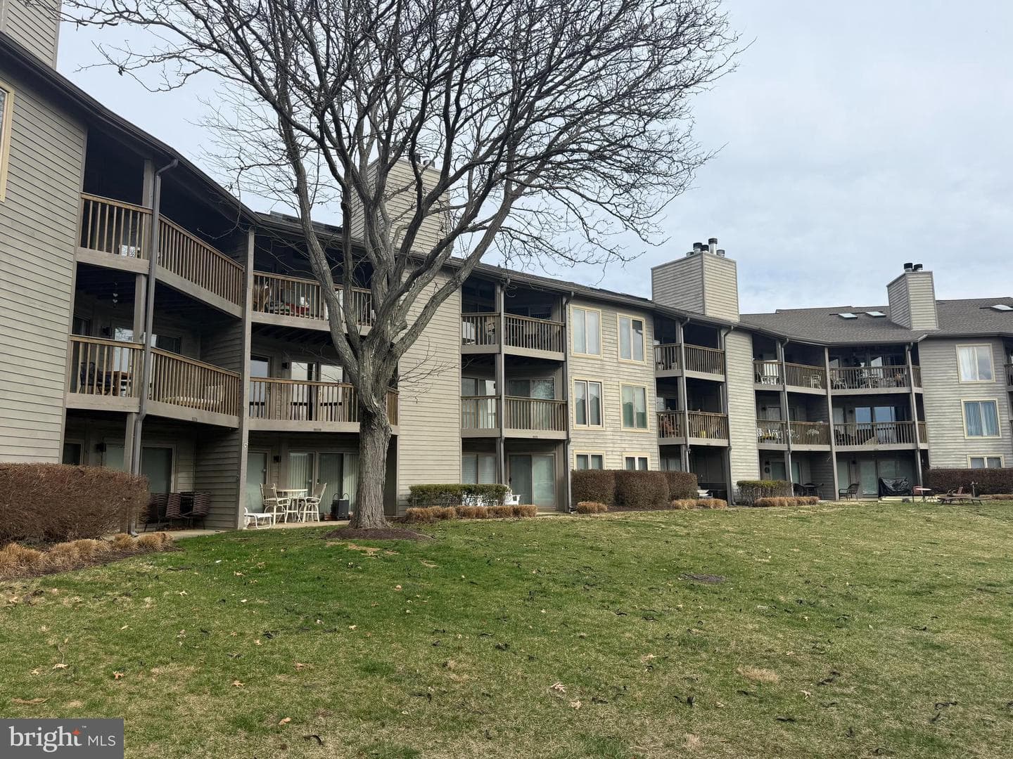 7022 Channel Village Court #101 photo 37