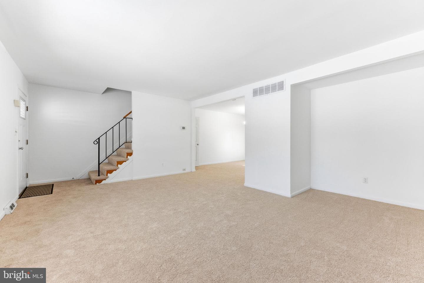 623 Chapelgate Drive photo 4