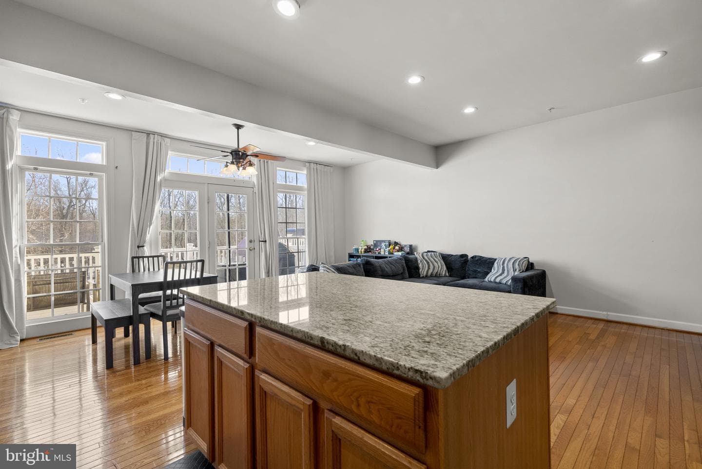 1533 Rutland Way photo 14
