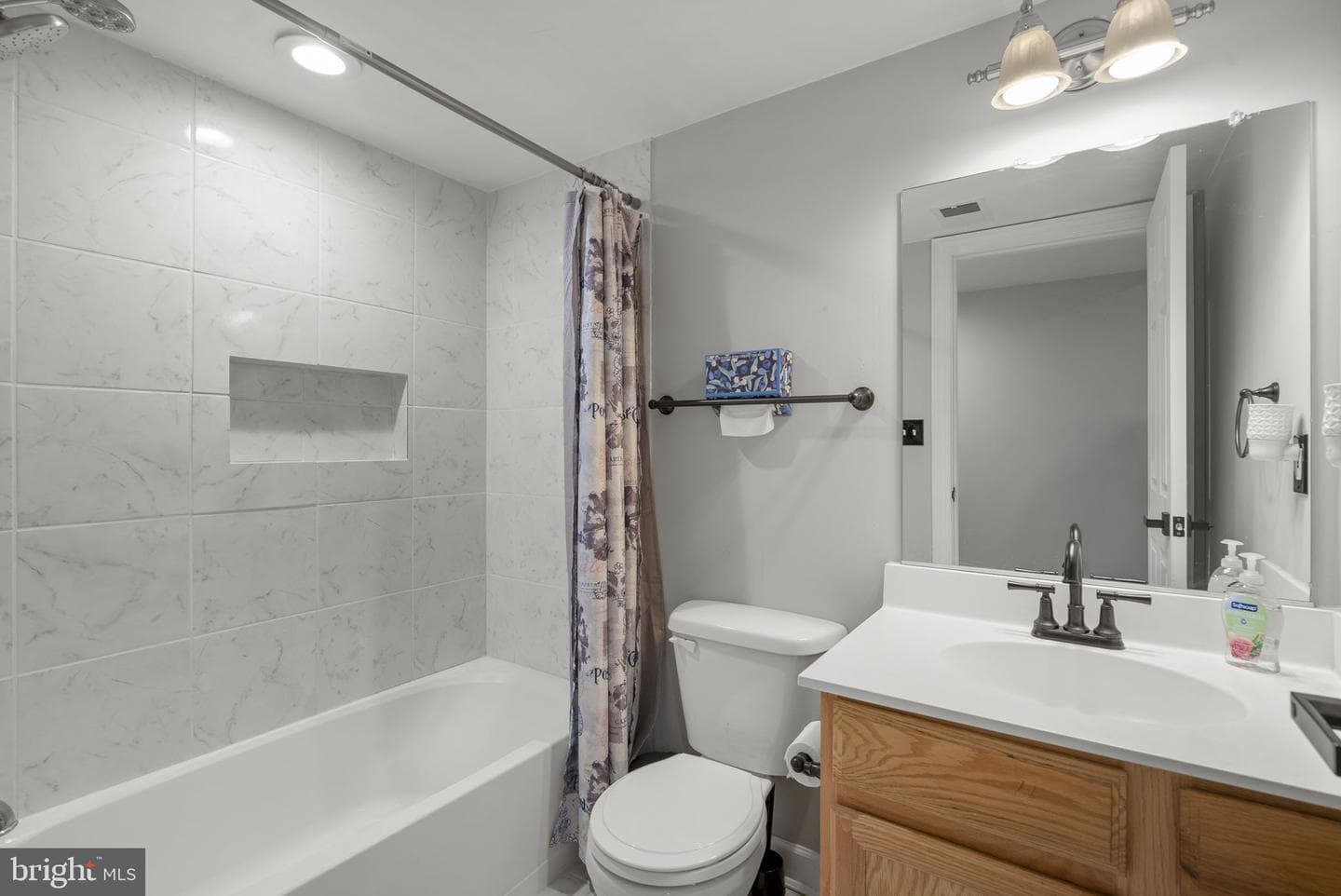 1533 Rutland Way photo 25
