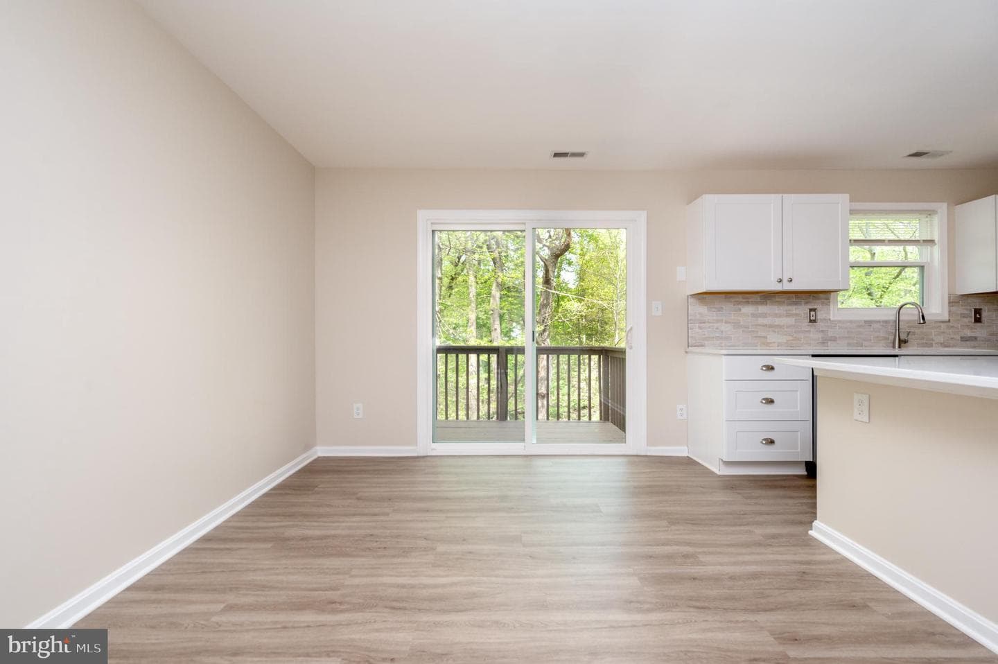 700 Pine Valley Court photo 8