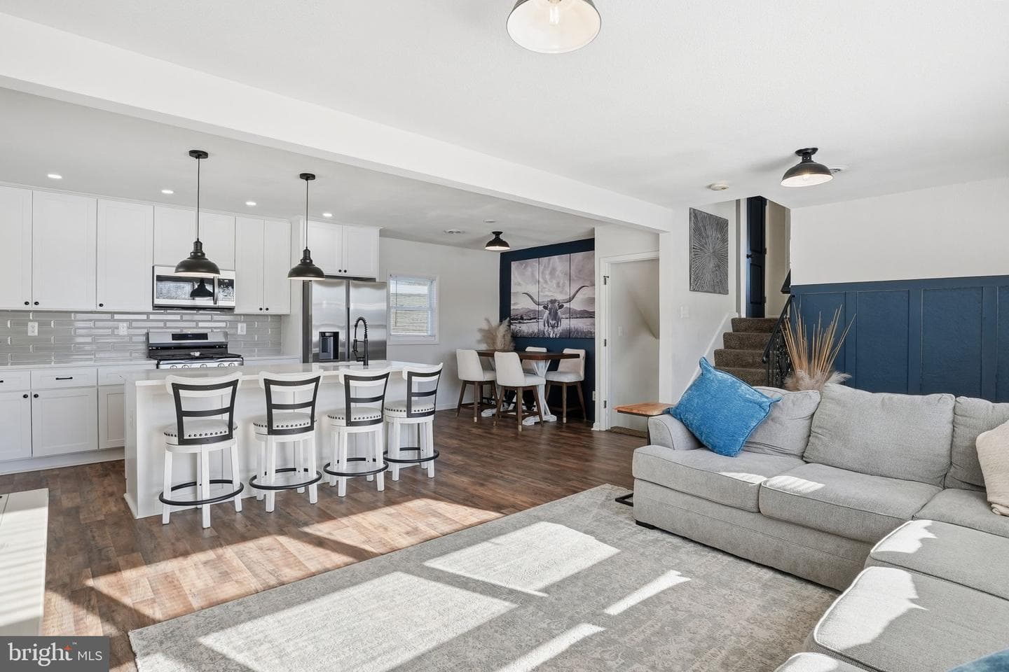 105 Michael Avenue photo 5