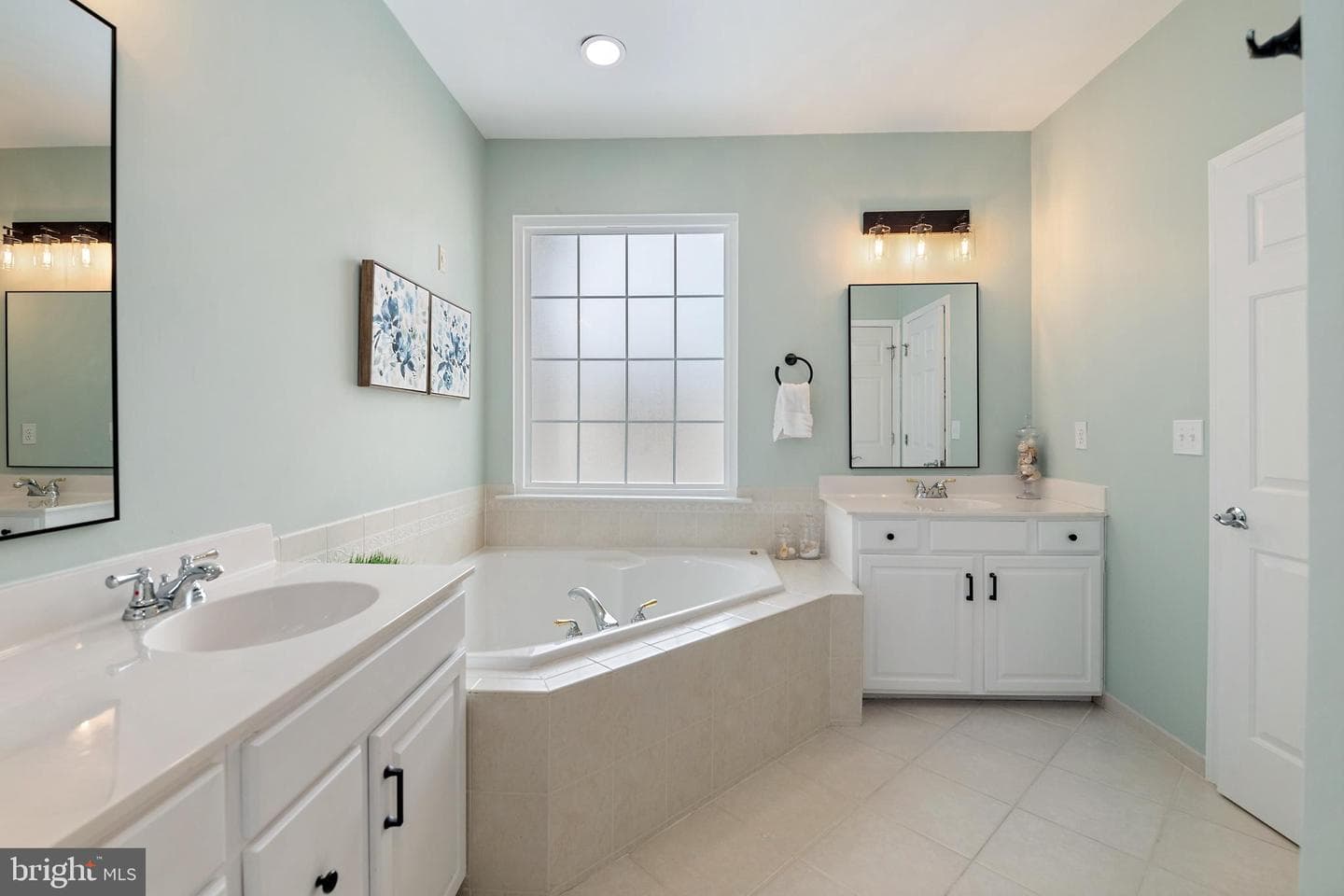 2306 Noblewood Road photo 32