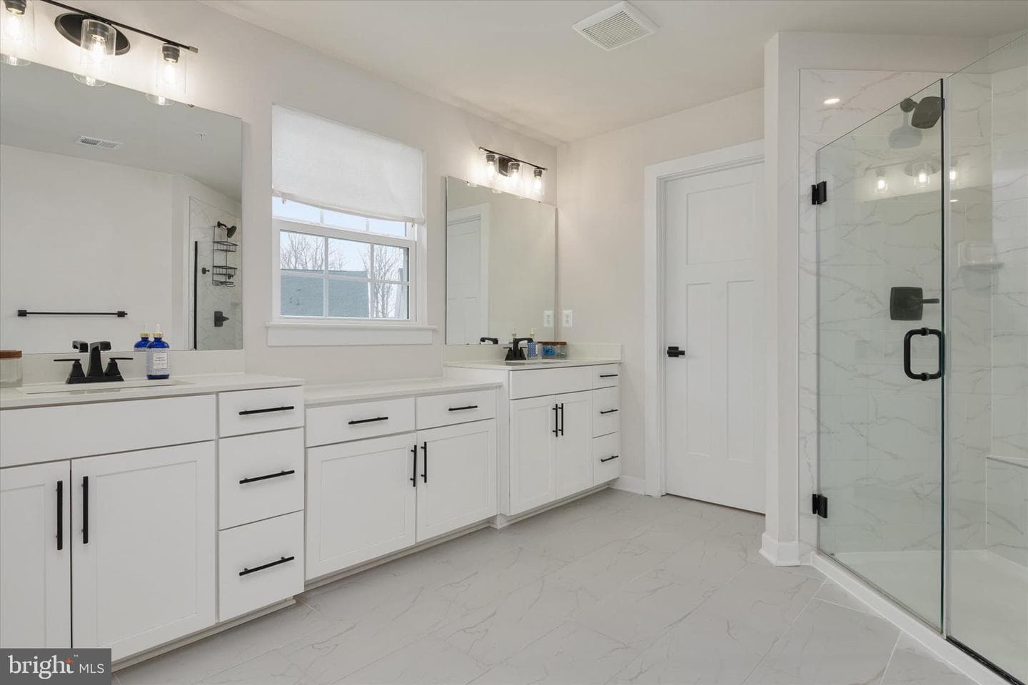 3322 Milkweed Court photo 27