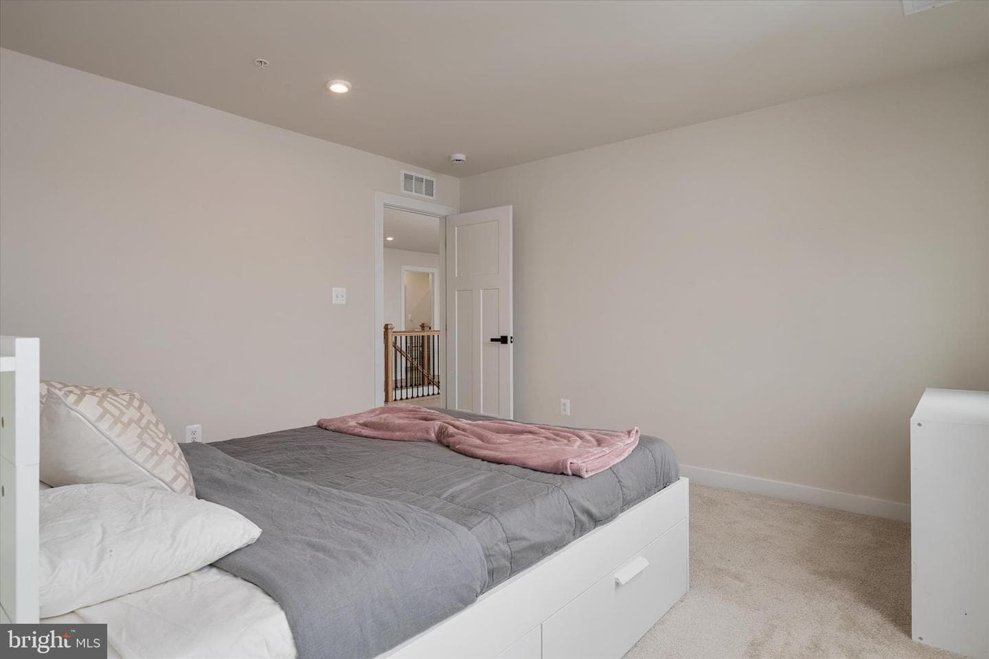 3322 Milkweed Court photo 30