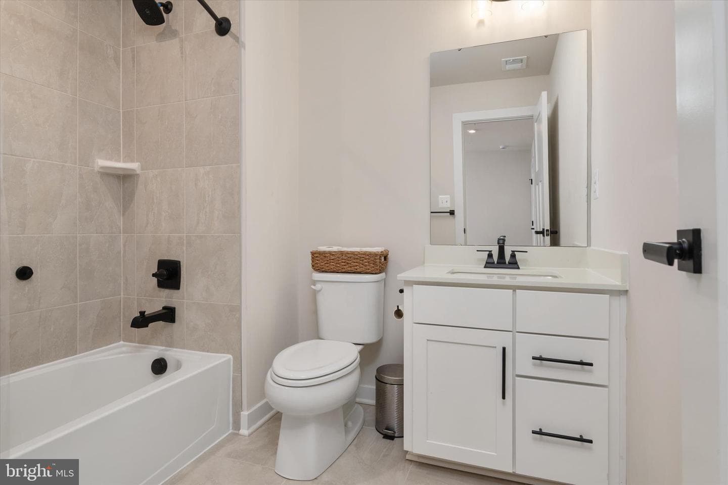 3322 Milkweed Court photo 31