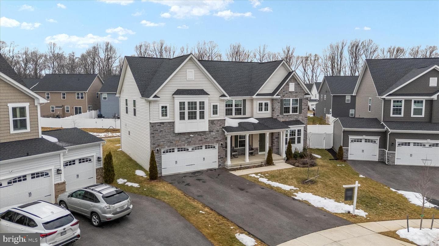 3322 Milkweed Court photo 4