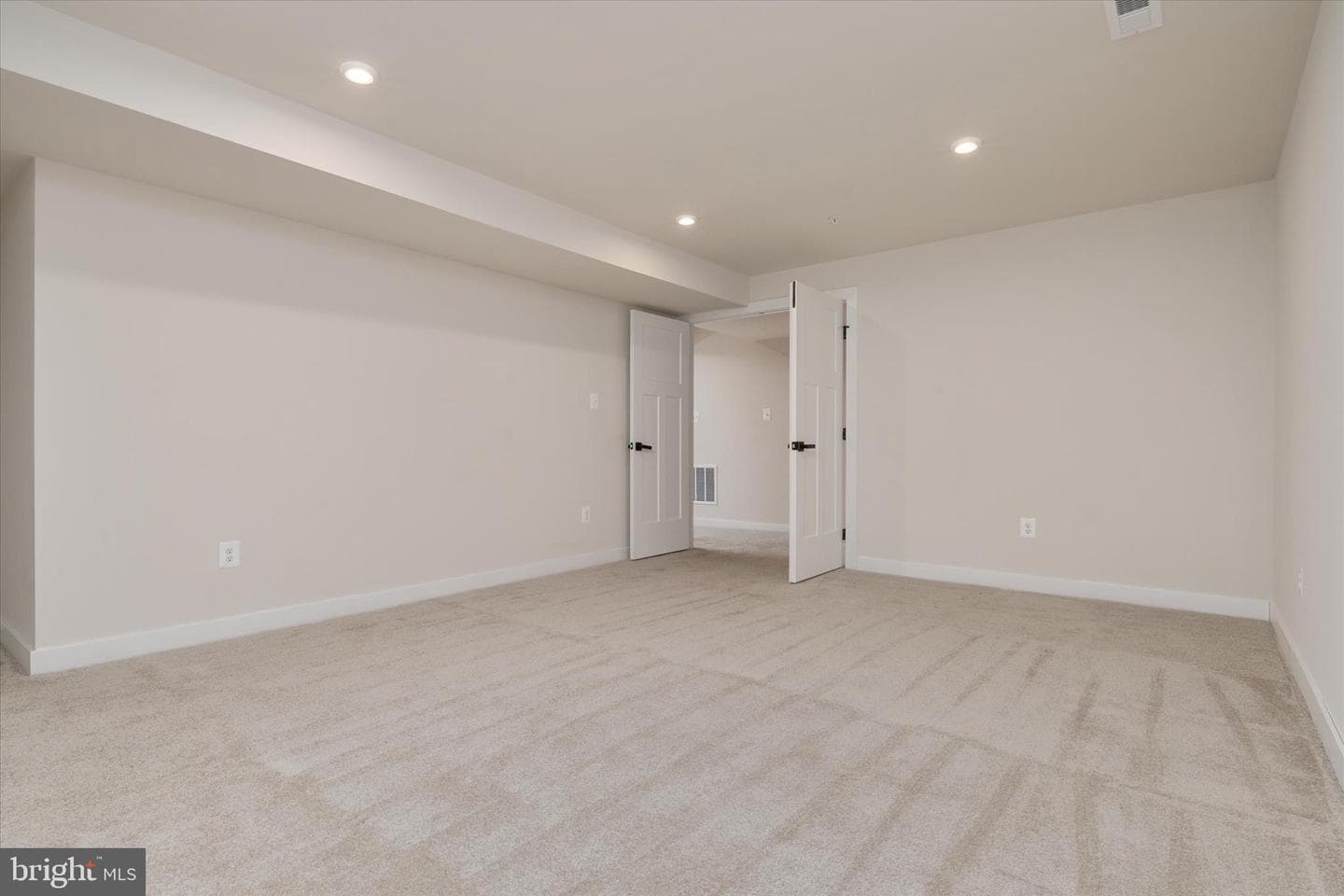 3322 Milkweed Court photo 43