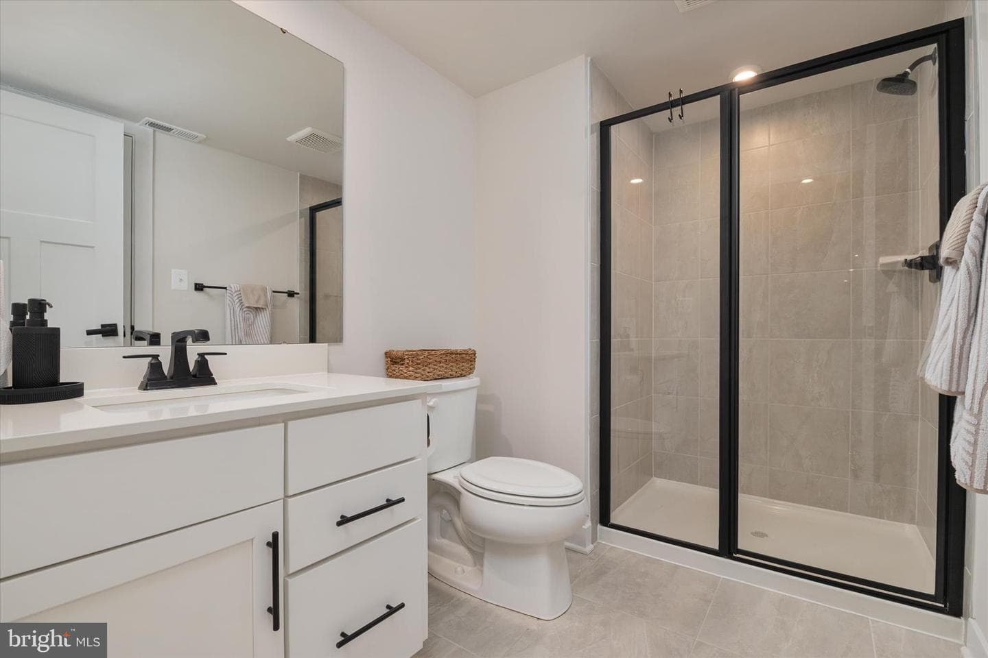 3322 Milkweed Court photo 46