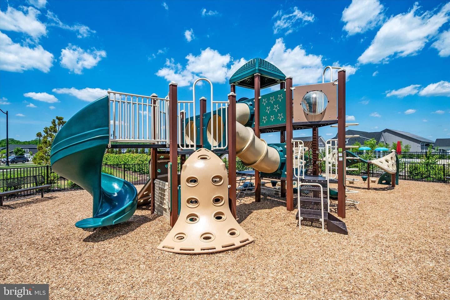 3322 Milkweed Court photo 70