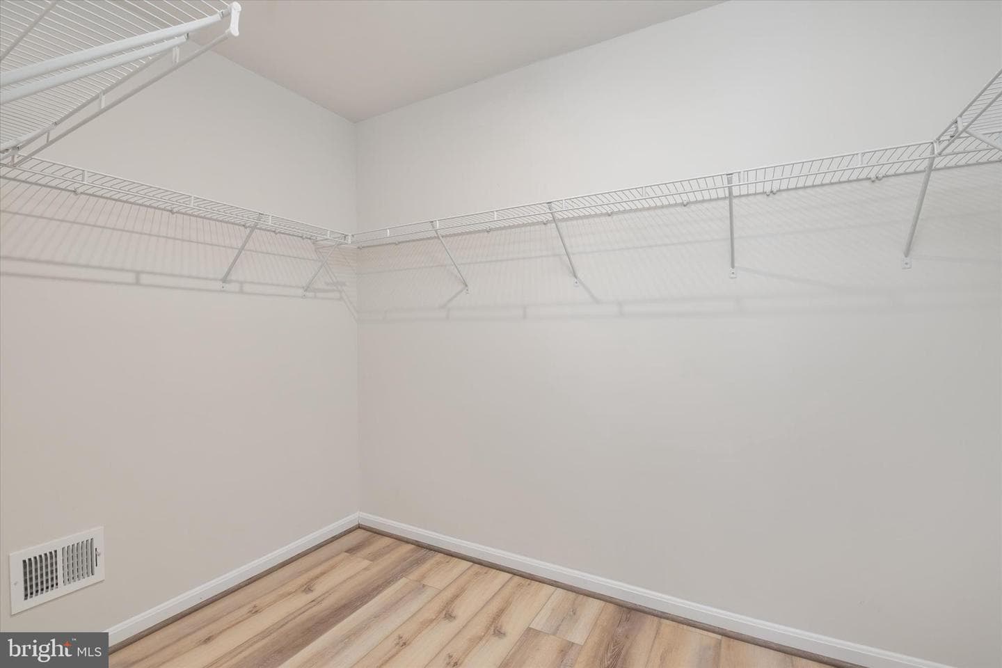112 Arrowhead Drive photo 20