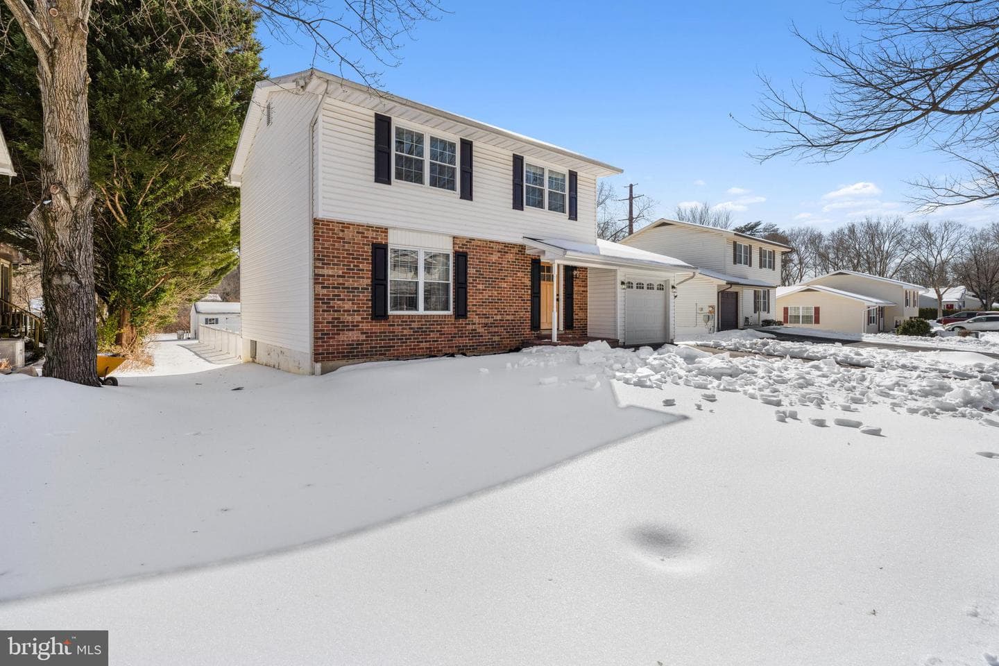 1527 Wampanoag Drive photo 4