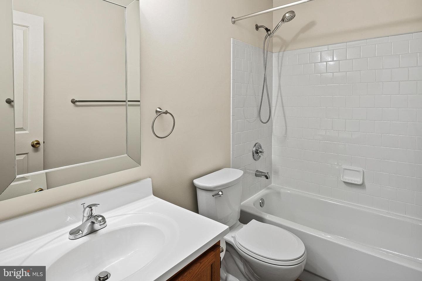 2610 Tor Court photo 27